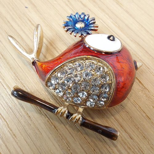 Sparkly Robin Magnetic Brooch