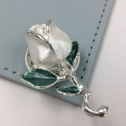 White and Silver Rose Magnetic Brooch