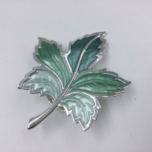 Green and Silver Leaf Magnetic Brooch